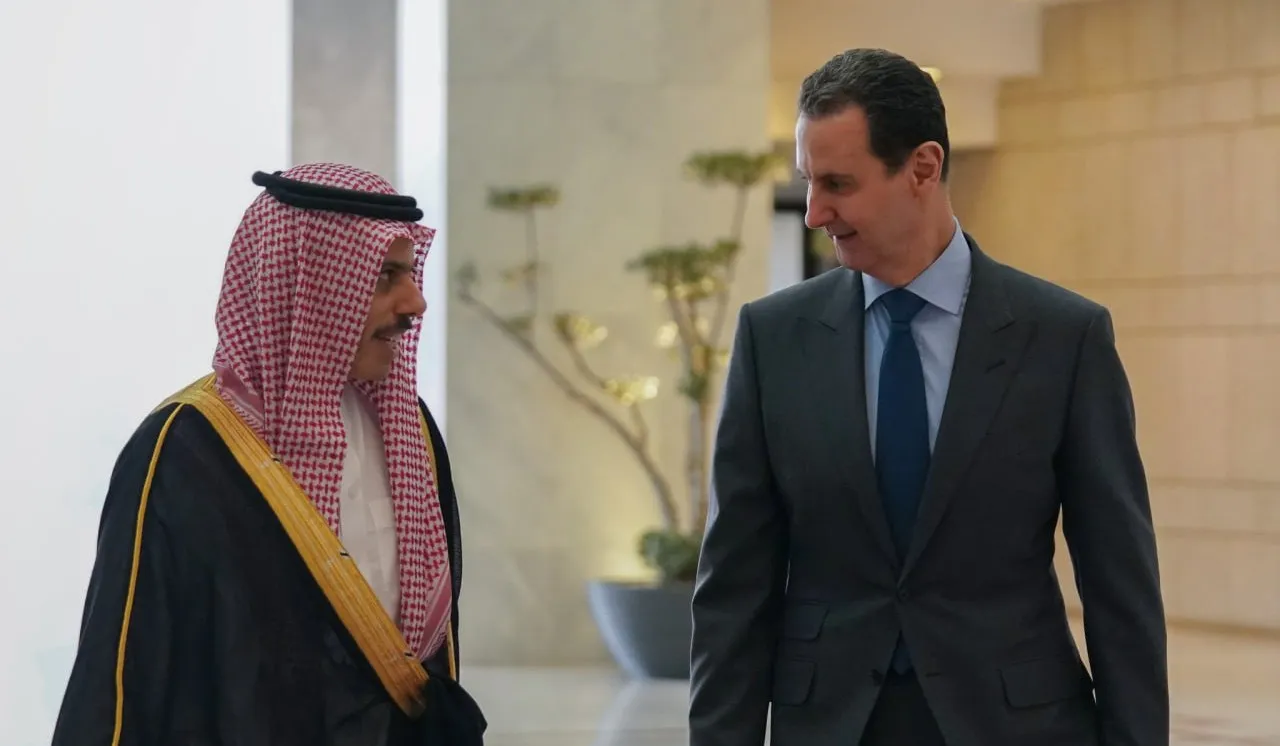 تقرير يُسلط الضوء على المواقف الإسرائيلية تجاه التطبيع بين السعودية ونظام الأسد