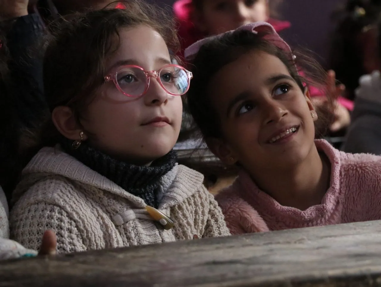 ظفلتان في مدرسة بمدينة إدلب