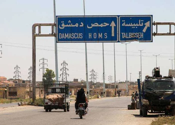 مفاوضات ومهلة زمنية .. النظام يلوح باقتحام تلبيسة شمالي حمص