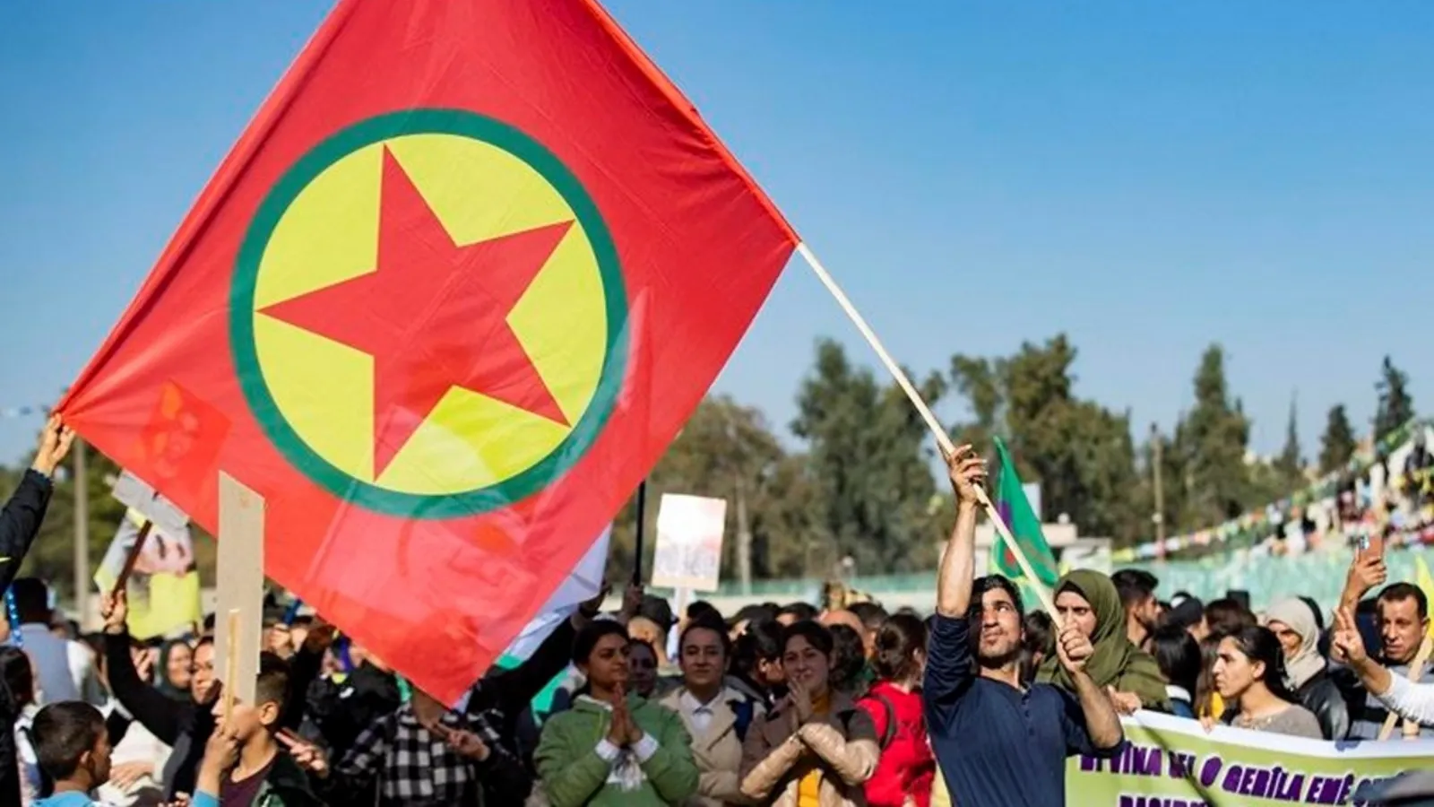 سياسي كردي يدعو "ب ك ك" لإنهاء الوصاية على الأكراد وتركهم يحددون مصيرهم