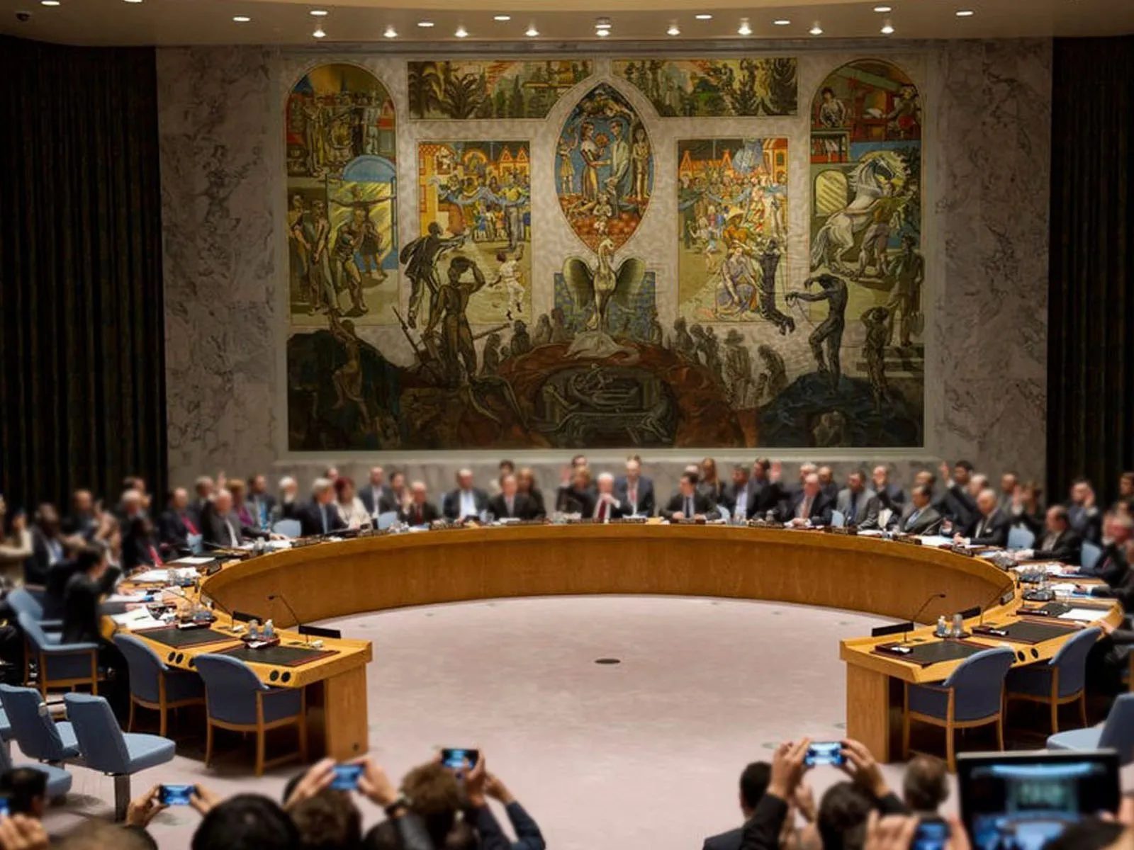 استمرار المفاوضات في مجلس الأمن للتوصّل لاتفاق بتمديد آلية إدخال المساعدات إلى سوريا
