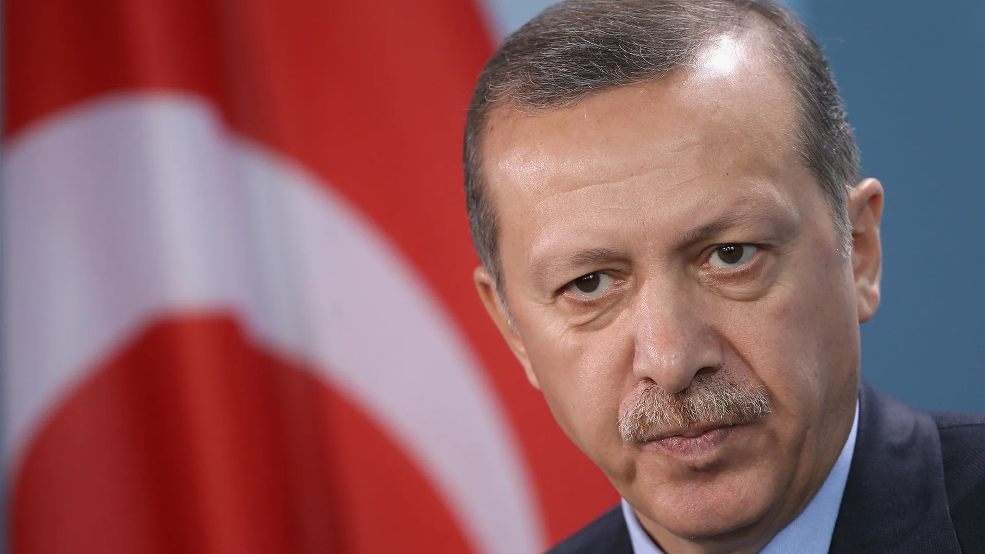 مفكر إسلامي سوري يوجه رسالة مفتوحة للرئيس "أردوغان" حول التعامل مع السوريين في تركيا