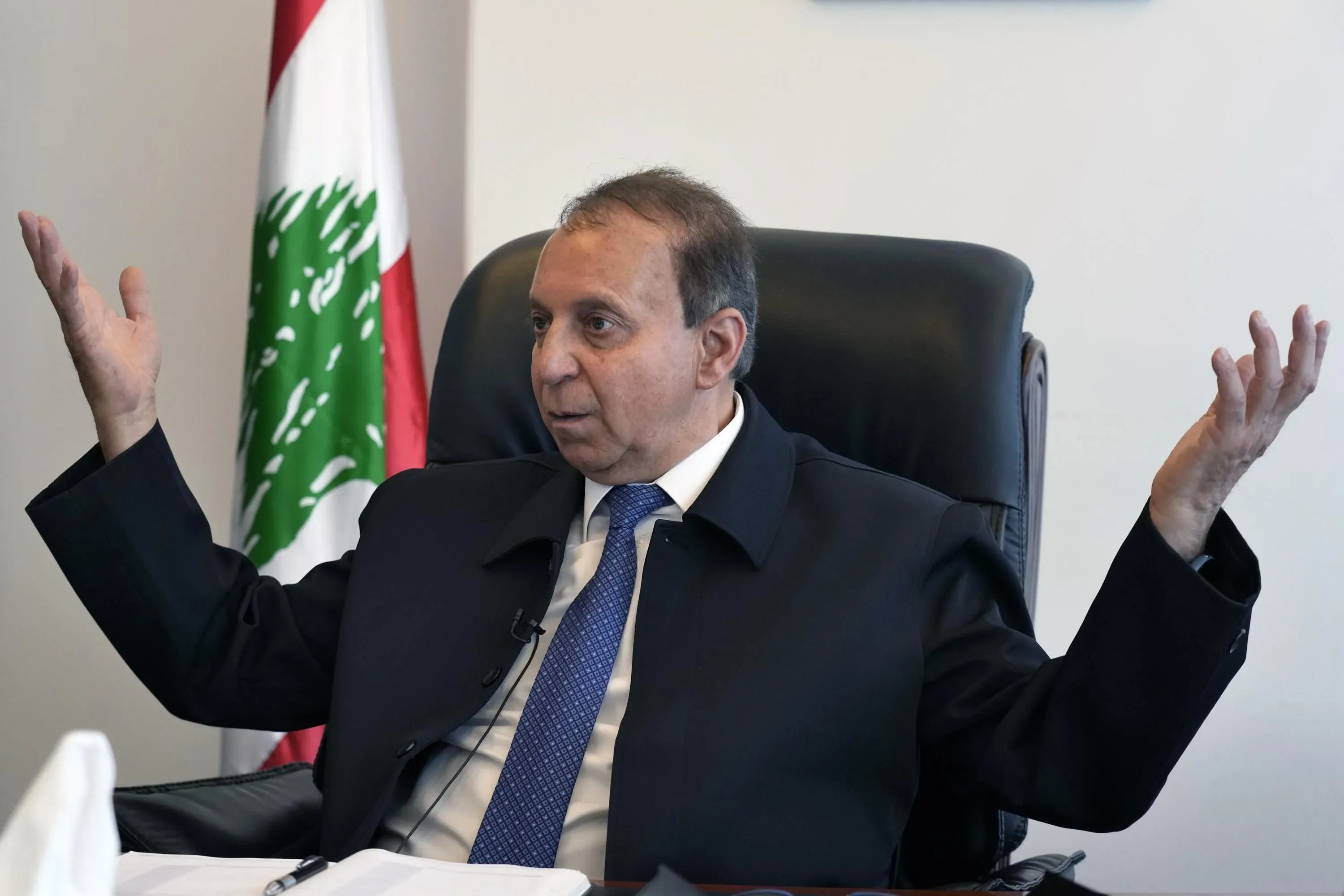 وزير المهجرين في حكومة لبنان يبدي استعداده للتوجه لسوريا لبحث ملف النازحين