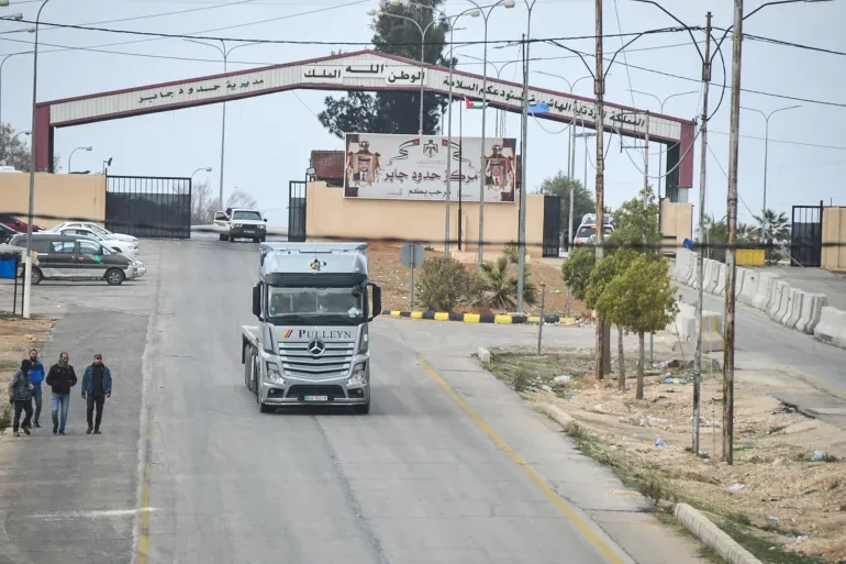 نظام الأسد ينفي تصريحات وزير أردني حول منع دخول البضائع الأردنية إلى سوريا