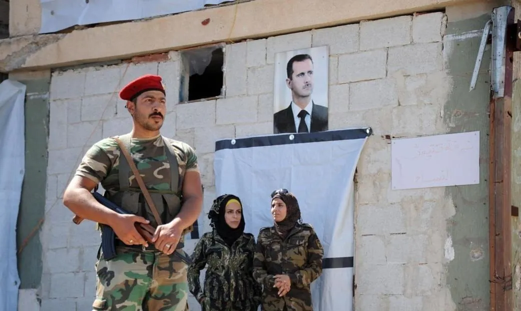 "عدوان وتآمر" .. دفاع الأسد تتهم صفحات "مشبوهة" باستهداف معنويات جيش النظام