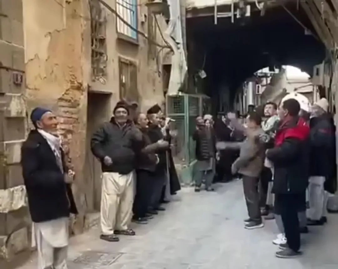 طقوس دخيلة.. "لطميات شيعية" بشوارع دمشق القديمة
