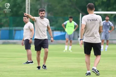 مدرب "منتخب البراميل" يعتزم عدم العودة إلى سوريا.. النظام ينفي عدم التعاون ويبرر