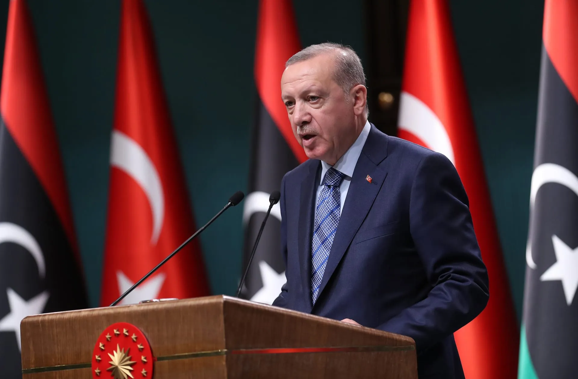 أردوغان: نتابع عن كثب التطورات في سوريا ونؤكد على وحدة أراضيها