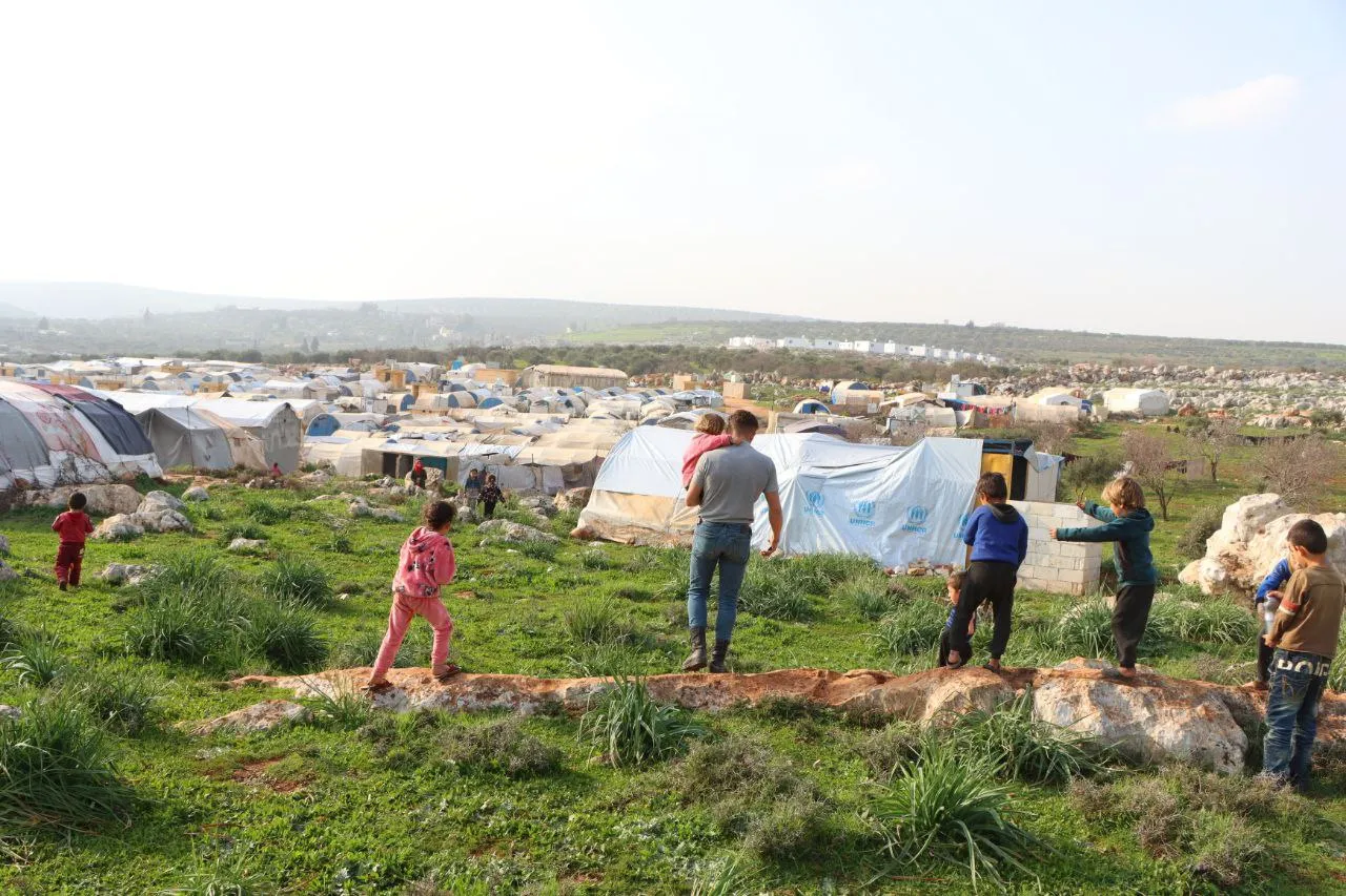 تقرير حول المصاعب والقضايا الإنسانية التي تواجه السكان المدنيين في الشمال السوري