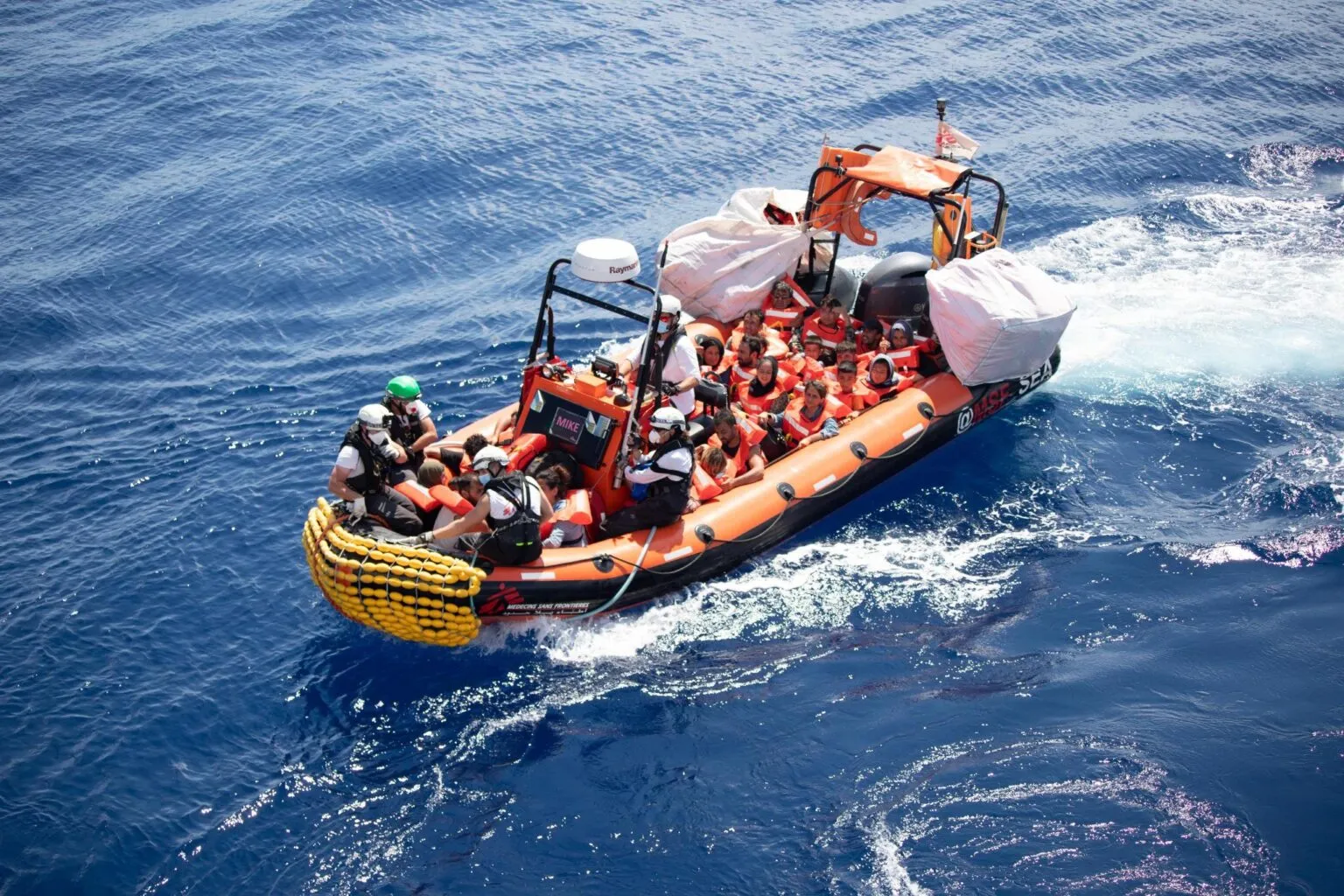 مالطا تُعلن وفاة خمسة مهاجرين بينهم سوريين جراء انقلاب قارب يقلهم قبالة سواحلها