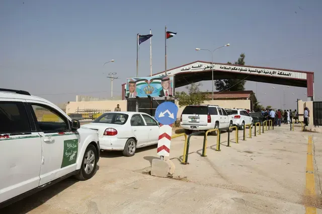 معبر جابر الحدودي بين سوريا والأردن