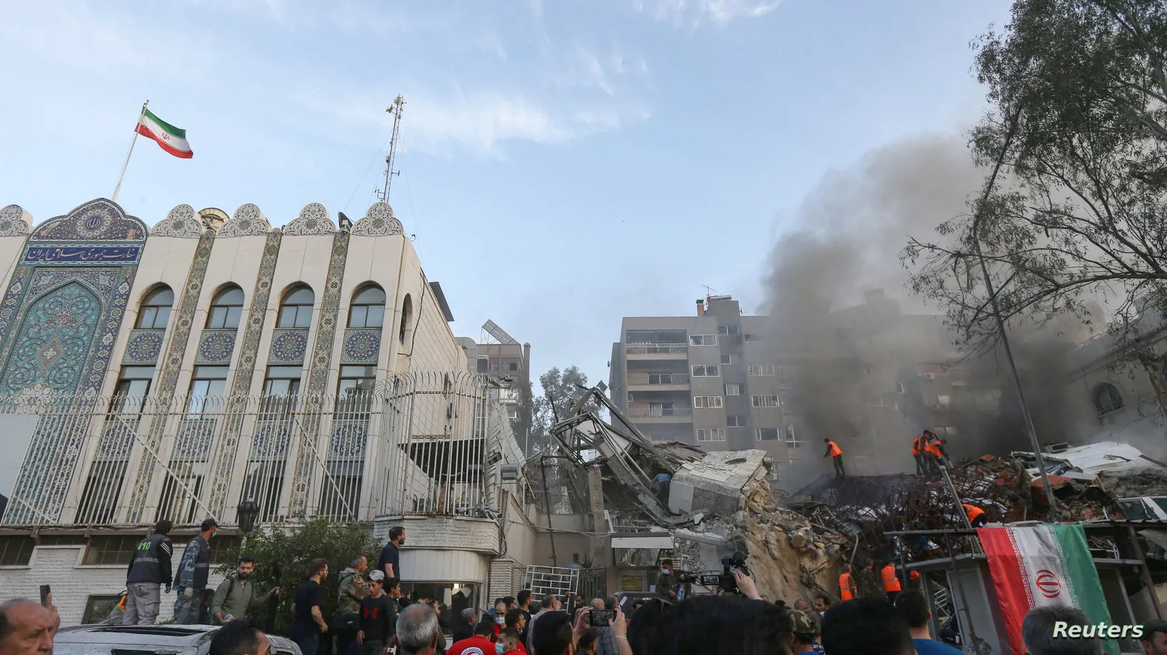 صورة من قصف السفارة الإيرانية في سوريا