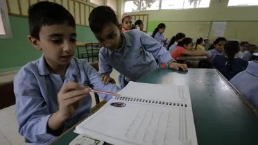 نائب لبناني يُحذر من دعوات تمنع تسجيل الطلاب السوريين المخالفين في المدارس 