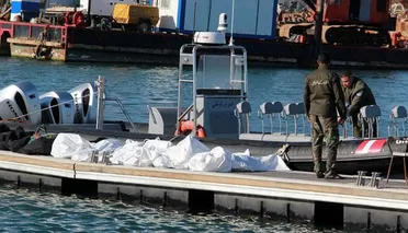 خفر السواحل الإيطالي يُعلن انتشال ثلاث جثث من موقع غرق قارب لمهاجرين في البحر المتوسط
