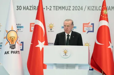 "أردوغان" يرفض التعدي على السوريين في قيصري وينتقد الخطاب المسموم للمعارضة 