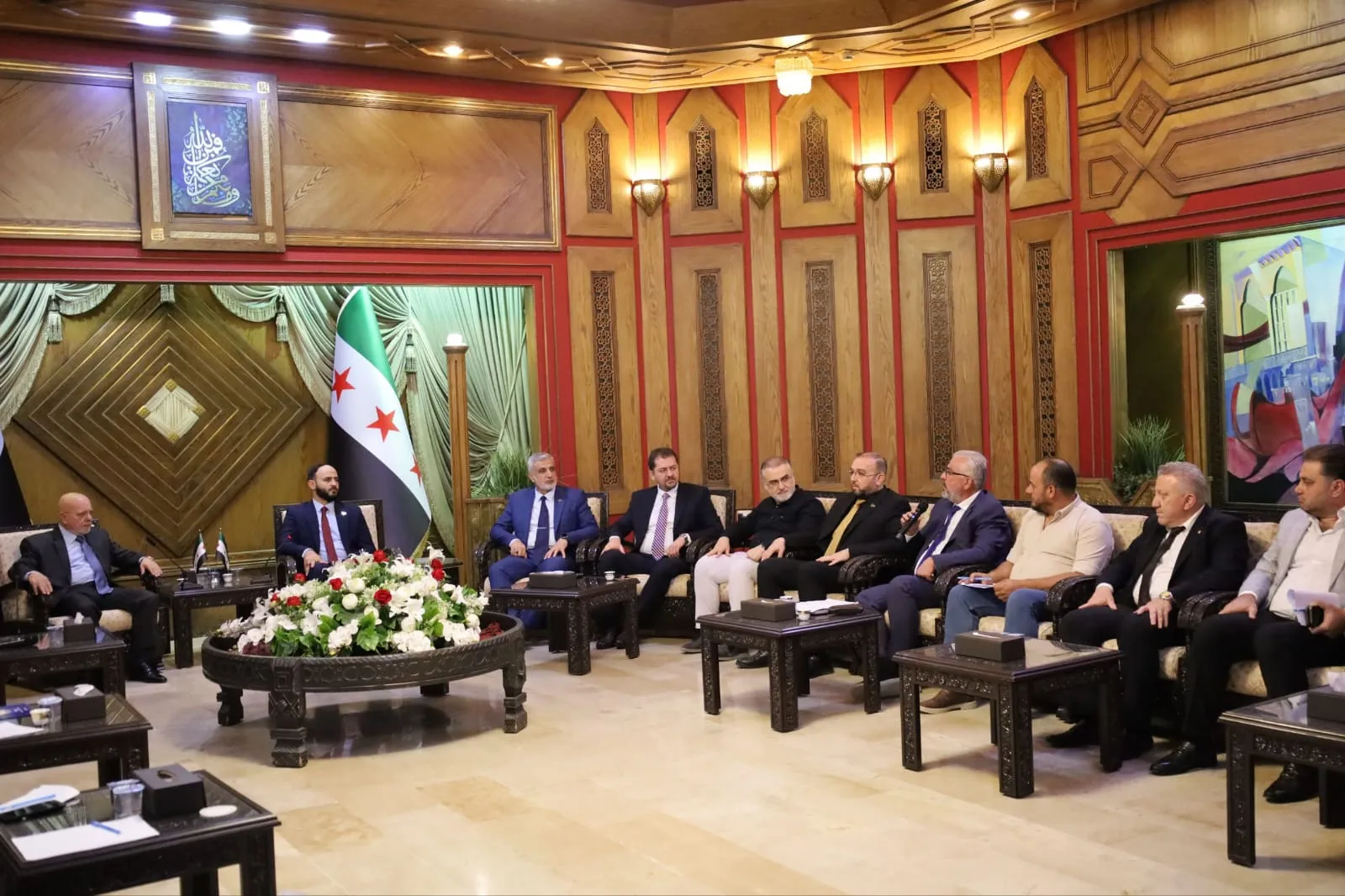 وزير الاقتصاد يبحث واقع القطاعات الإنتاجية في حلب ويستمع لمقترحات الصناعيين