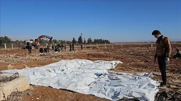 اكتشاف مقابر جماعية في ريف حمص تُضم نحو 16 رفاتًا مجهولاً