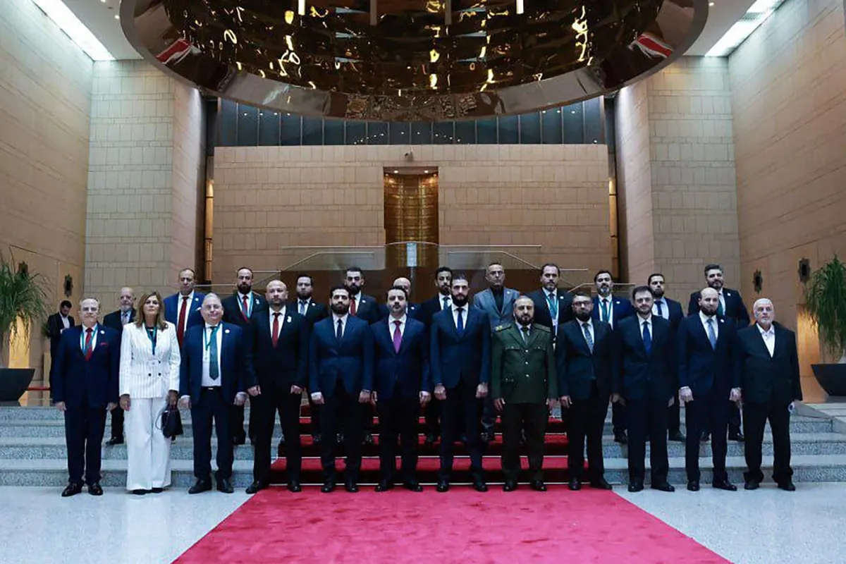 الشيباني ووزراء ومسؤولون سوريون يعلّقون على إلغاء قانون قيصر: “بداية عهد جديد”