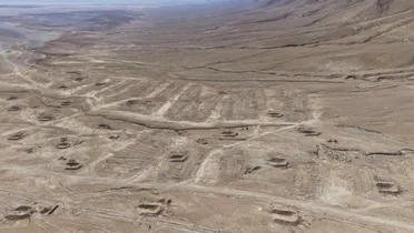 تحقيق يكشف عملية سرية لنظام الأسد لنقل آلاف الجثث إلى صحراء ضمير