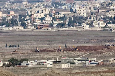 الجيش الإسرائيلي ينفذ توغلات ميدانية في ريف القنيطرة الشمالي