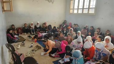 جرجناز تصارع النقص: التعليم وسط غياب المقاعد والاكتظاظ