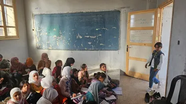 الاكتظاظ يحاصر الطلاب والمعلمين في مدارس المناطق المتضررة