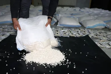 قادمة من لبنان .. ضبط 11 مليون حبة كبتاغون في ريف حمص الجنوبي