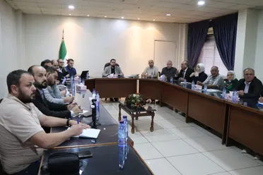 وزير الأشغال العامة والإسكان يبحث واقع المشاريع المتعثرة وآليات معالجتها