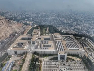 مسؤول بوزارة الطاقة: الشرع والوزراء والقصر الجمهوري سيدفعون فواتير الكهرباء