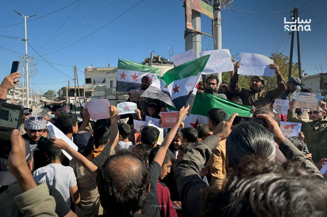 وقفات احتجاجية في عدة محافظات رفضاً لانتهاكات "قسد" في الجزيرة السورية