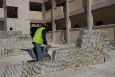 823 مدرسة مُرممة و838 قيد الترميم.. عمليات ترميم واسعة تطال المدارس بسوريا