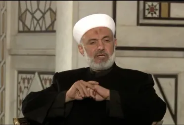 بعد طرده من مساجد ريف دمشق.. "الشعّال" يعتذر للمكلومين والثوار