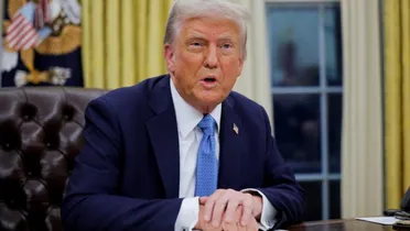 ترمب يشيد بجهود الرئيس "الشرع" ويؤكد استعداده لاستقباله في البيت الأبيض قريباً