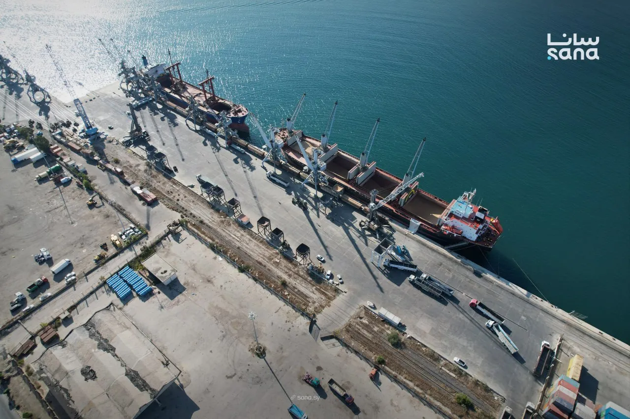 باخرة قمح أوكرانية تصل مرفأ اللاذقية لتعزيز الأمن الغذائي في سوريا