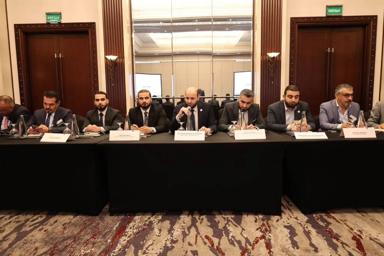 اجتماع دولي في أبوظبي يبحث فرص الاستثمار والتعافي السريع في قطاع الطاقة السوري