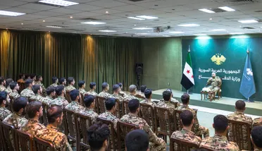 وزارة الدفاع تبدأ استقبال طلبات عودة صفّ الضباط المنشقّين إلى الخدمة