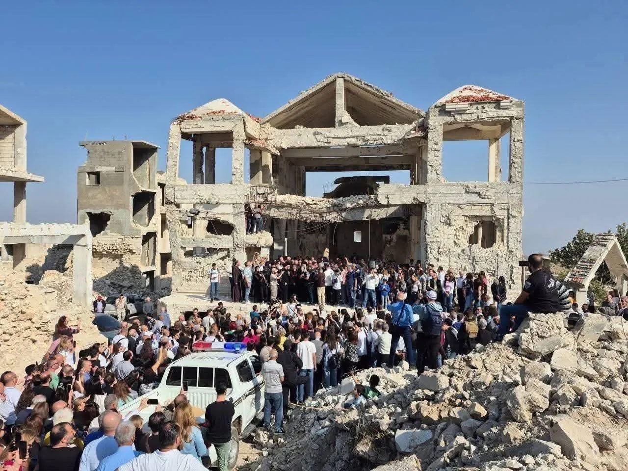 أهالي الغسانية يعودون إلى بلدتهم بعد سنوات من الغياب: "نحن شعب يحب الحياة والسلام"