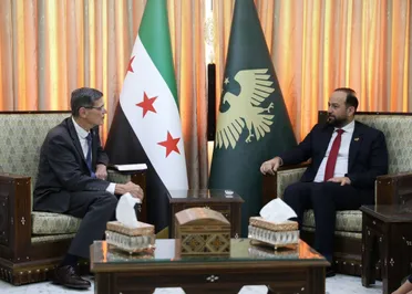 وزير الإعلام يبحث التعاون الإعلامي مع وفد من معهد الشرق الأوسط في دمشق