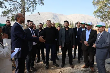 وزير الزراعة ومحافظ إدلب يتفقدان موقع إنشاء مركز متخصص بالبحوث الزراعية والحيوانية