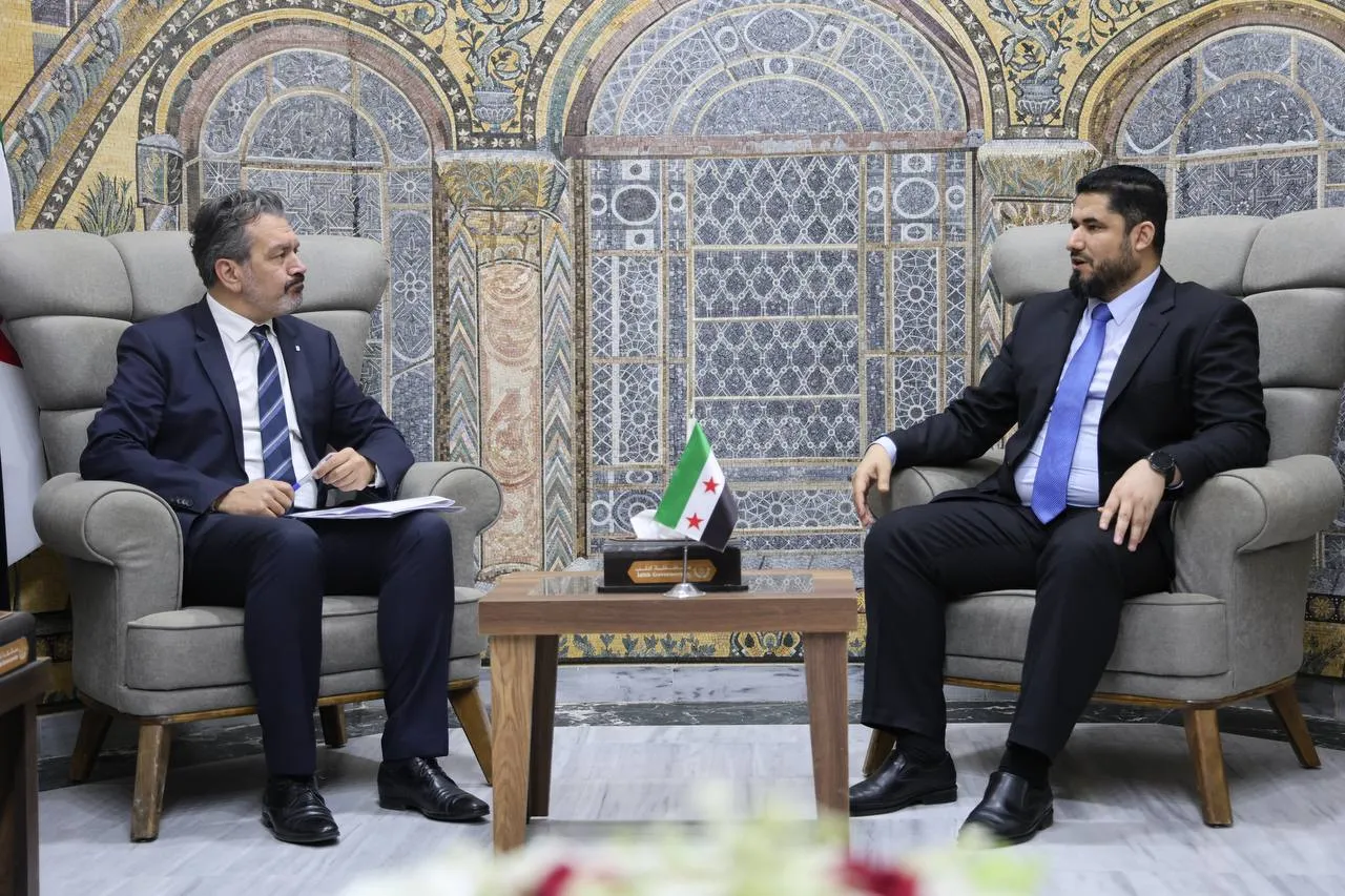 محافظ إدلب يبحث مع بعثة الصليب الأحمر تعزيز التعاون وإعادة تأهيل مشاريع خدمية