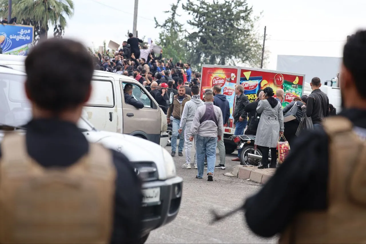 الداخلية: أمّنّا تظاهرات الساحل لضمان السلم الأهلي... ولا تساهل مع محاولات التجييش الطائفي