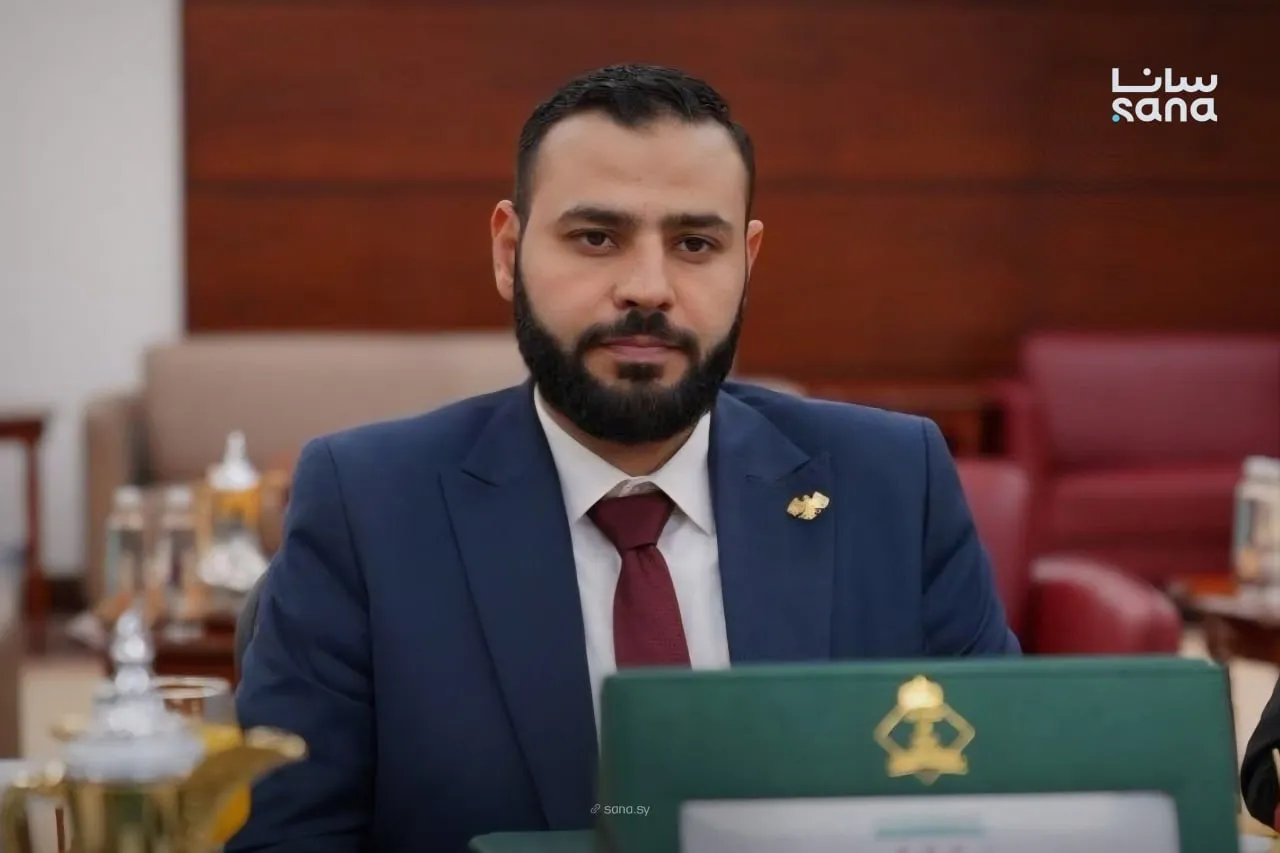 العقيد "عرابي" يعلن اعتذاره من السوريين في الخارج ويوضّح آلية منح الجوازات