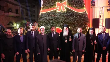 بعد 14 عاماً من النزوح.. إقامة أول قداس في الغسانية بريف إدلب وإضاءة شجرة الميلاد باللاذقية