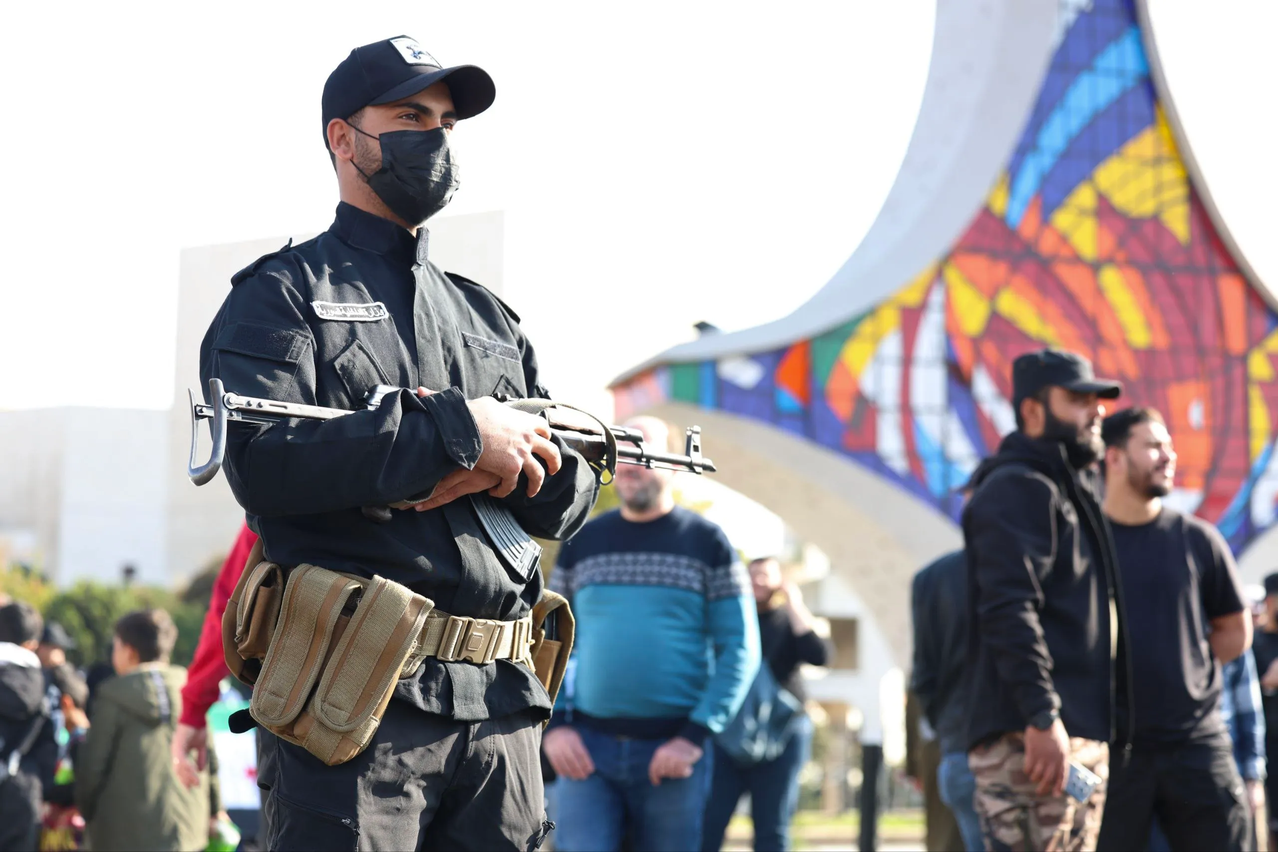 عملية مشتركة مع وزارة الداخلية السورية : القيادة الأمريكية تعلن تدمير مواقع لداعش