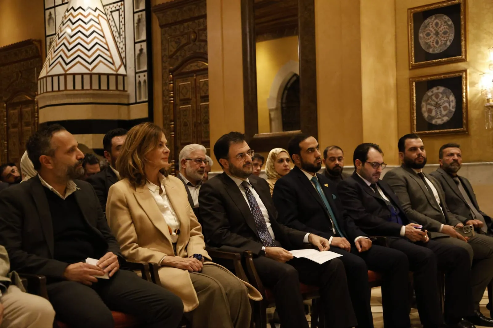 وزارة الاتصالات تطلق مشروع "مجتمع ذكاء" لتعزيز دور المجتمع المدني التقني