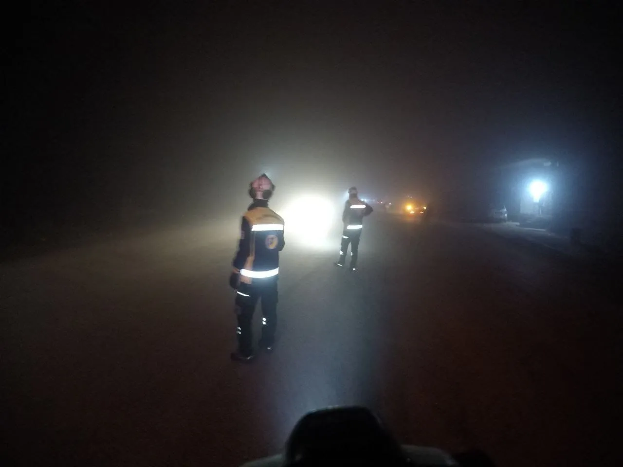 تحذير جوي: أجواء ضبابية واسعة وتحذيرات من السفر ليلاً