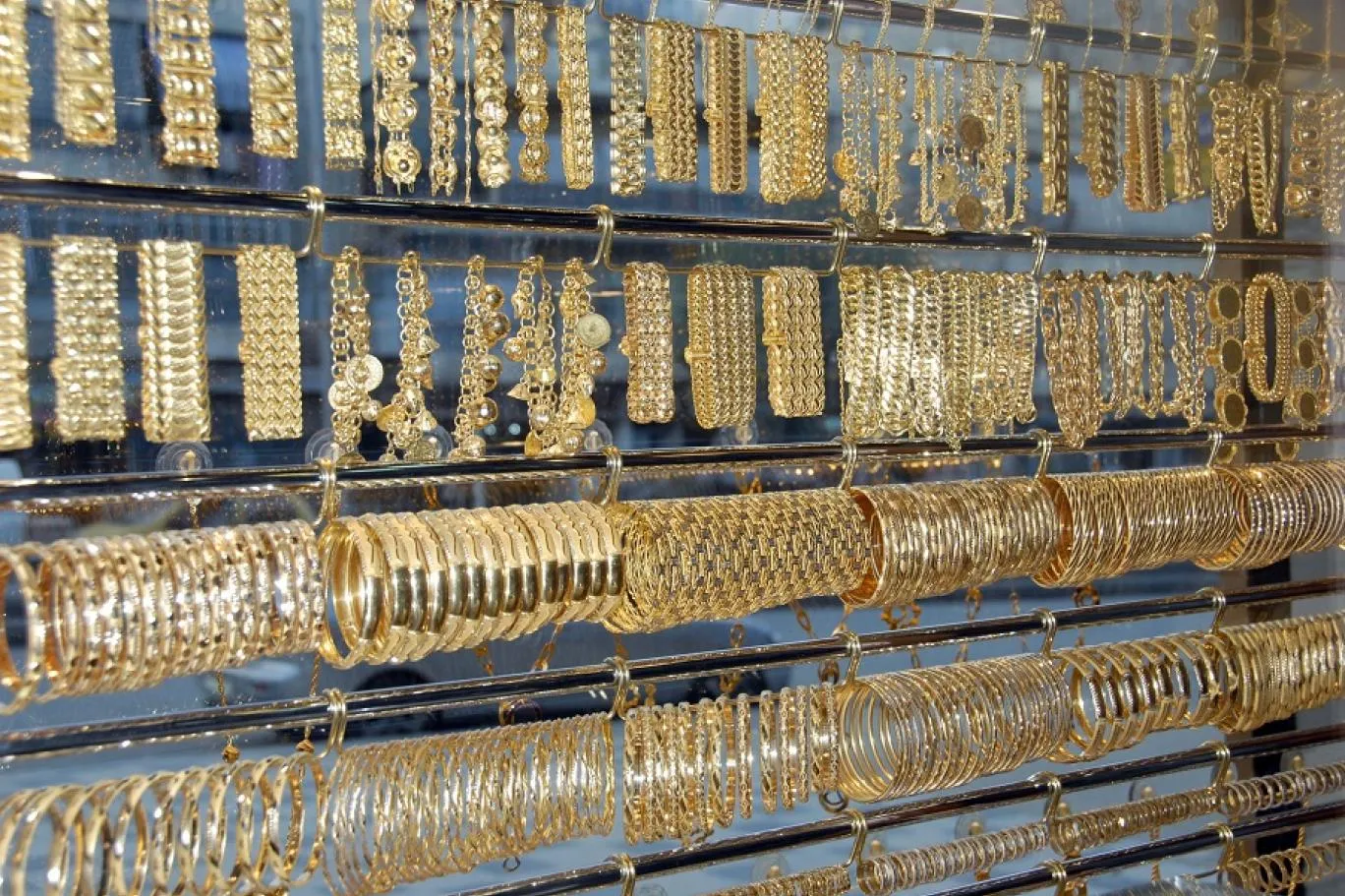 إطلاق مفارز الصاغة وتنظيم سوق الذهب في سوريا مع انخفاض الأسعار المحلية