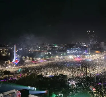 عقب حوادث تدافع .. محافظة دمشق تنهي فعاليات الاحتفال في ساحة الأمويين