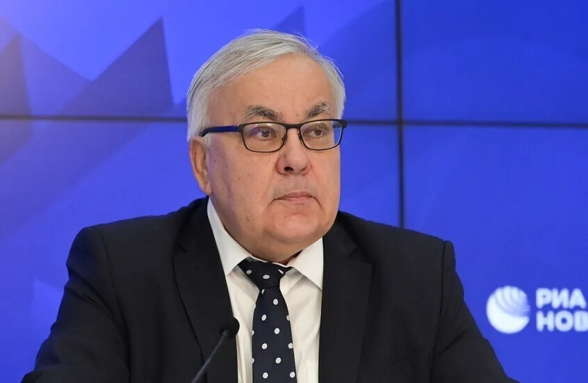 "فيرشينين" يهنئ السوريين بعيد التحرير ويؤكد التزام موسكو بسيادة سوريا ووحدتها