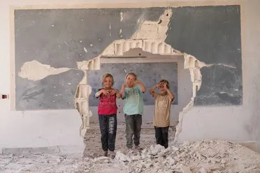 وزير التربية يعلن عن مشروع قانون جديد لتعزيز مكانة المعلم في سوريا